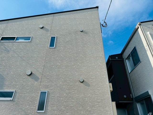 外壁 1